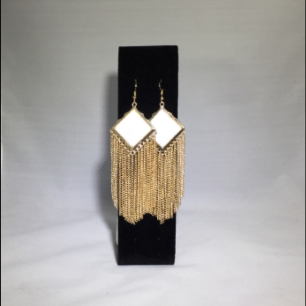 NWT White Howlite Statement Earrings